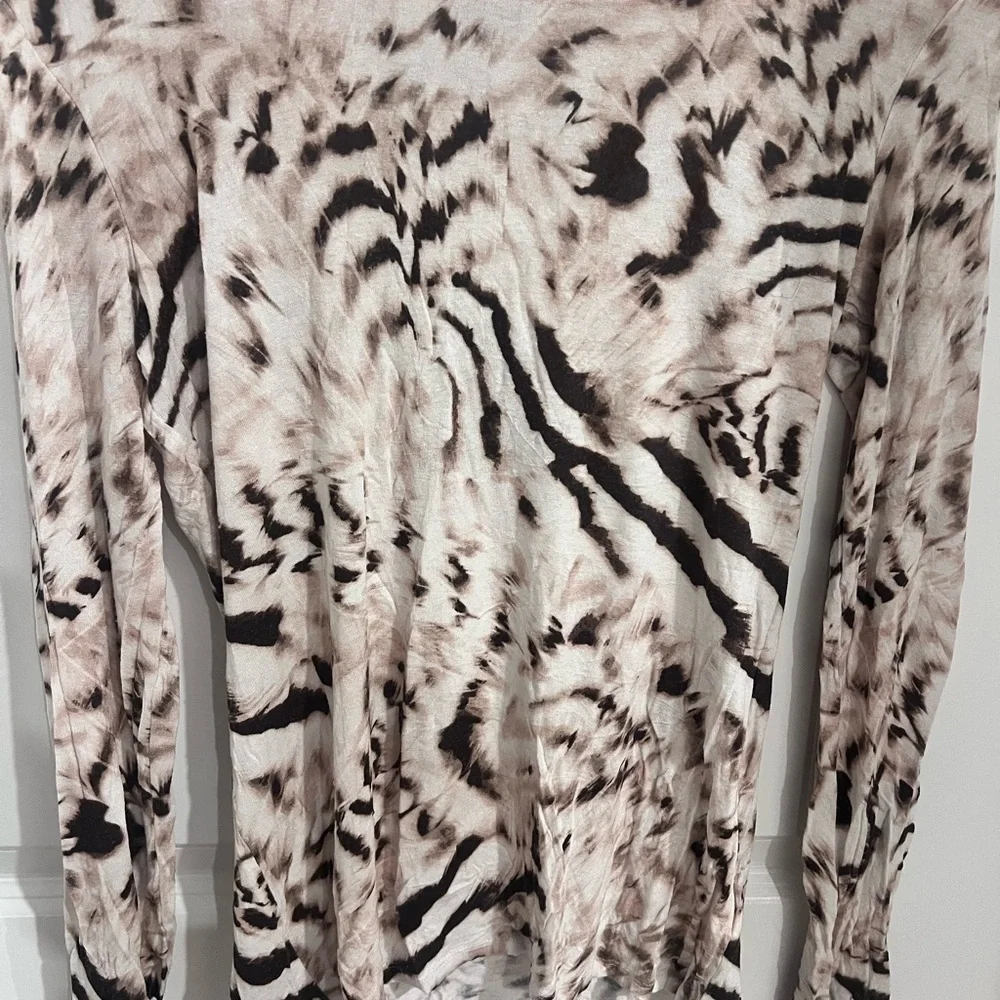 Express Beige and Brown Patterned Long Sleeve Top - Picture 3 of 7